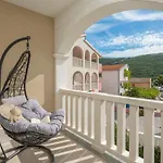 Villa Authentica With Heated Pool Grebaštica