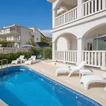 Authentica With Heated Pool * Grebaštica