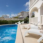 Authentica With Heated Pool * Grebaštica
