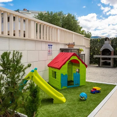 Authentica With Heated Pool ヴィラ Grebaštica