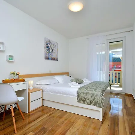 Authentica With Heated Pool Villa