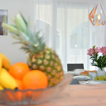 Villa Authentica With Heated Pool *