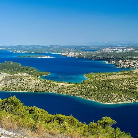 Authentica With Heated Pool *