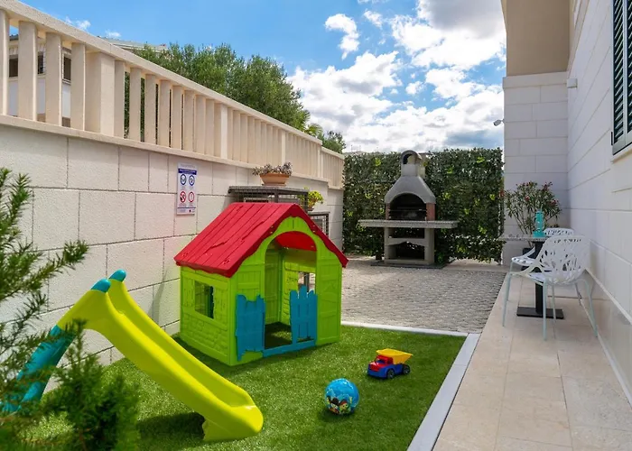 Authentica With Heated Pool וילה