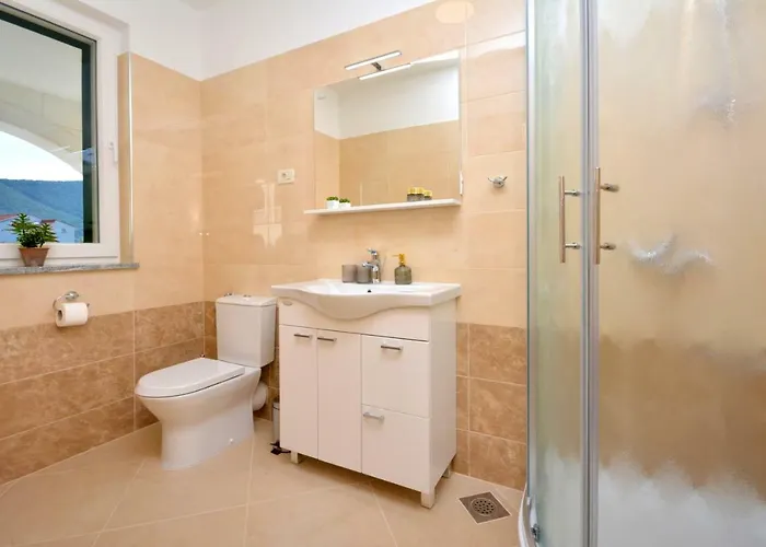 Villa Authentica With Heated Pool Grebaštica