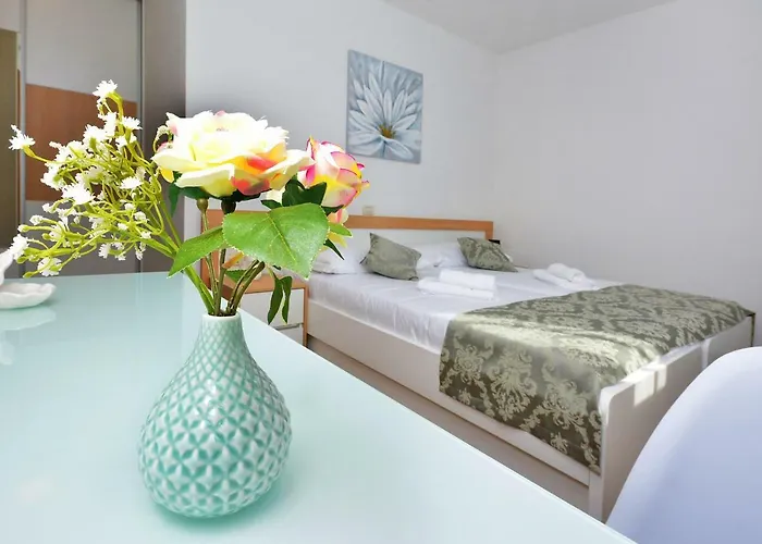 Authentica With Heated Pool