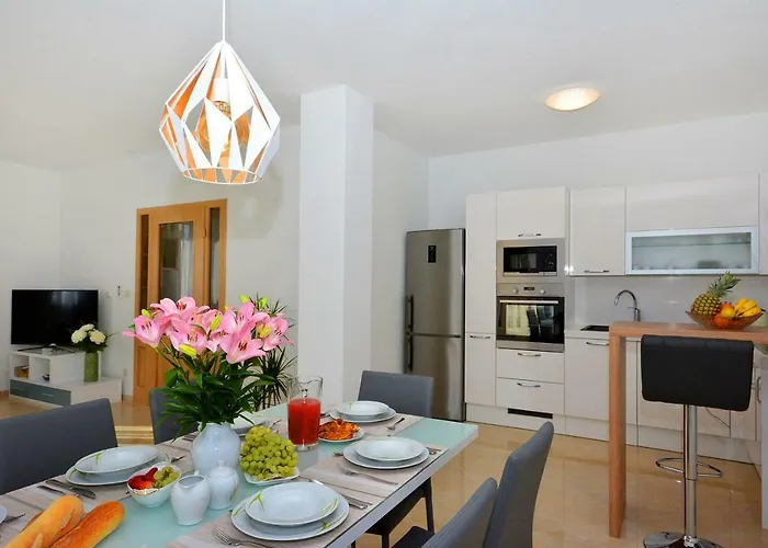 Authentica With Heated Pool Grebaštica