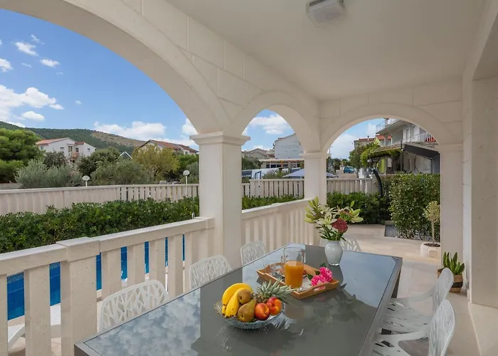 Authentica With Heated Pool Grebaštica