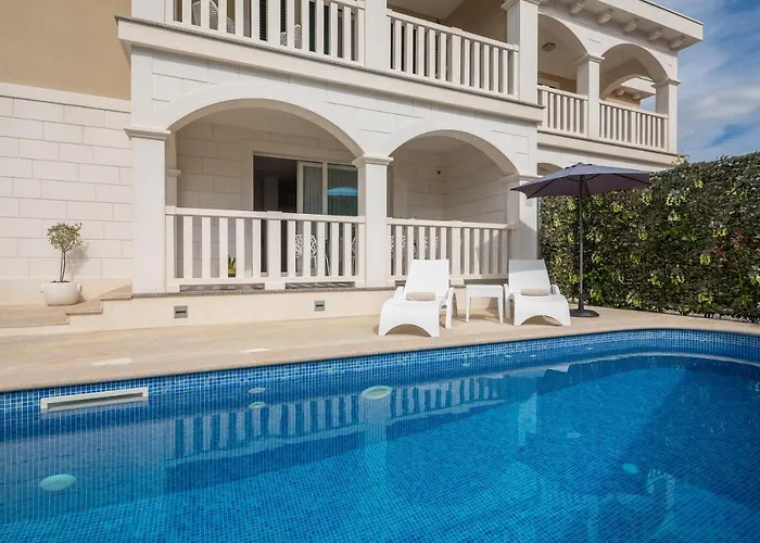 Authentica With Heated Pool * Grebaštica